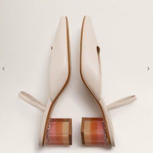 Geometric heeled leather shoe